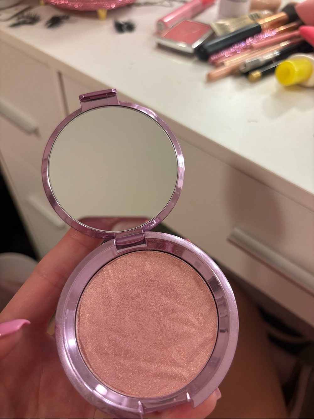 BECCA Luminous Lilac Geode Highlighter